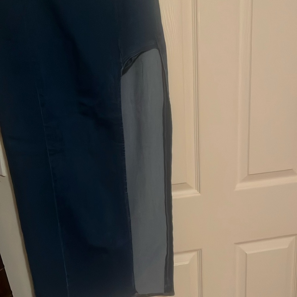 Line & Dot Maxi - Picture 6 of 10